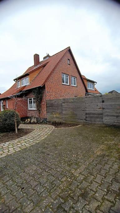 Gemuetliche Souterrain Wohnung Luneburgo Exterior foto